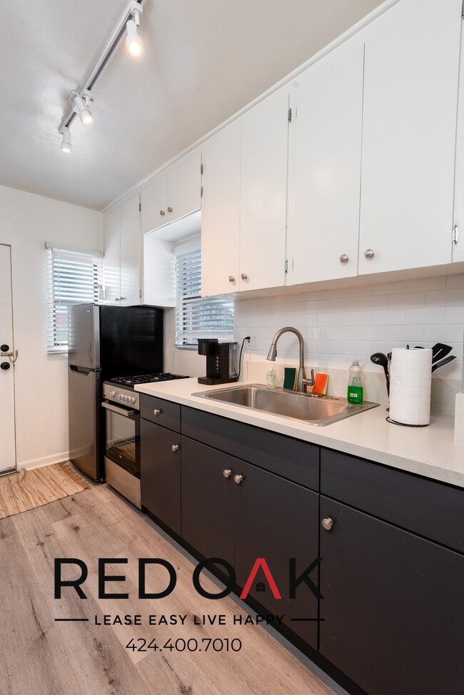 Stylish One Bedroom, Ready for Move-In, Fe... - Stylish One Bedroom, Ready for Move-In, Fe... Condo Unit 6