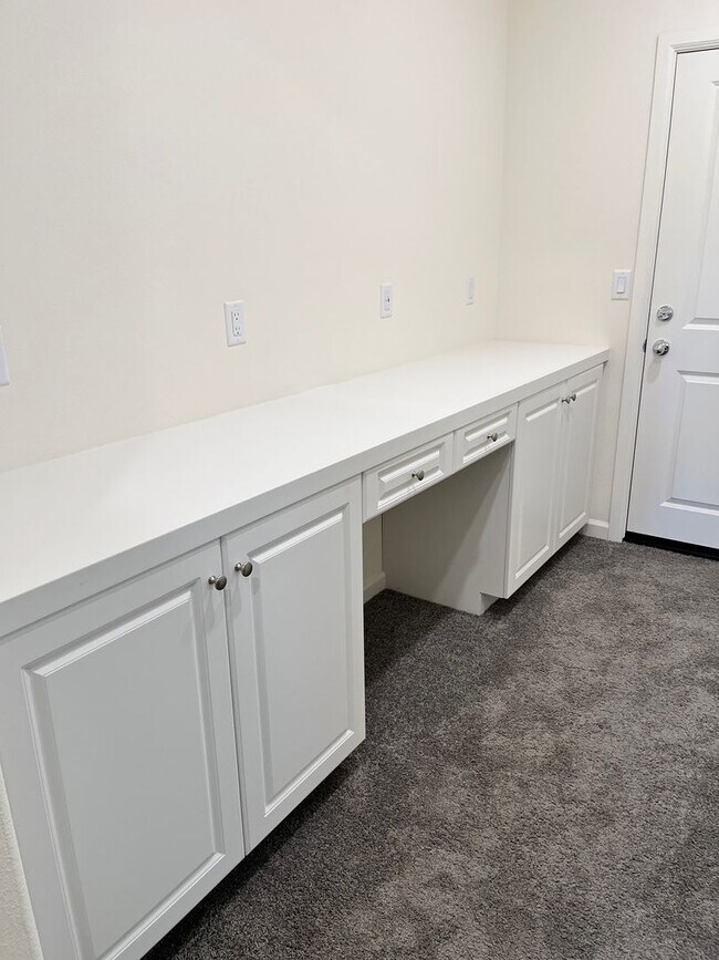 Brand New 5bd/3ba Home For Rent House Rental in Moreno Valley, CA