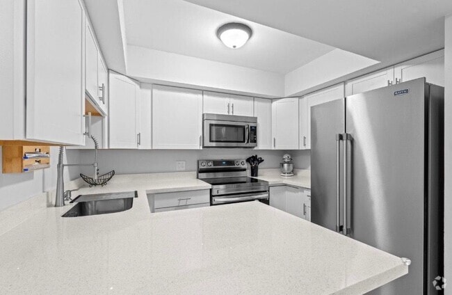 Building Photo - 3715 Village Dr Rental