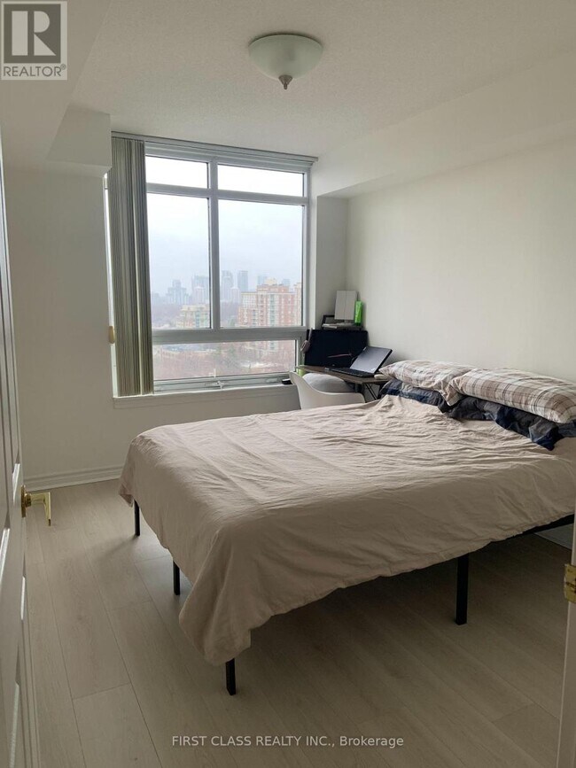 Photo - 18 Kenaston Gardens Unit 1410