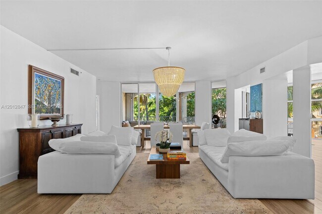 Building Photo - 731 Crandon Blvd Unit 308