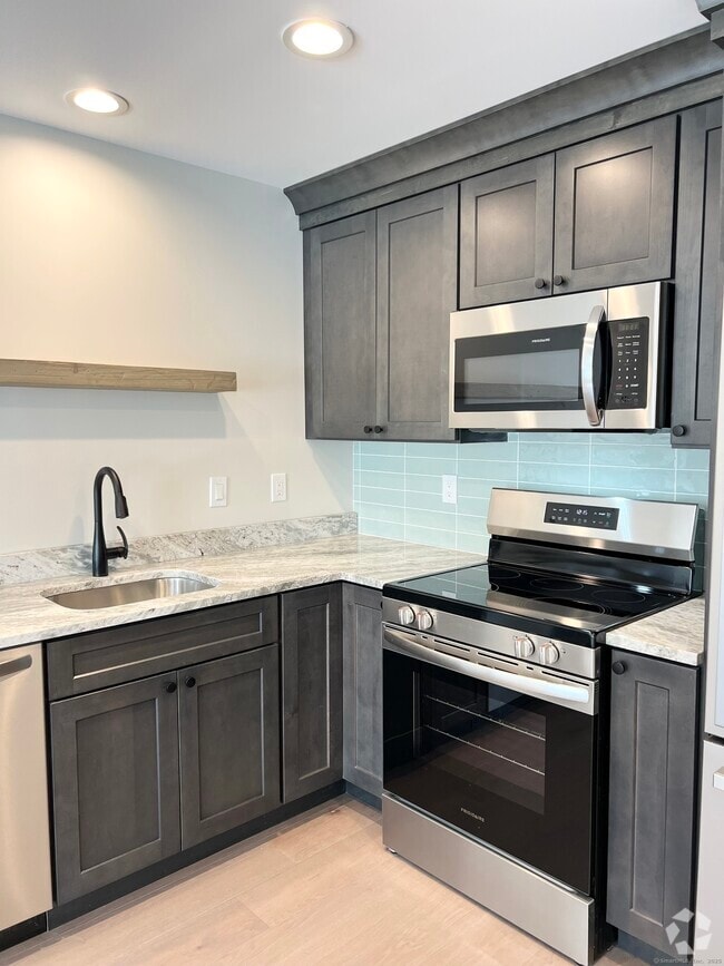 Building Photo - 179 Butternut St Unit D Rental