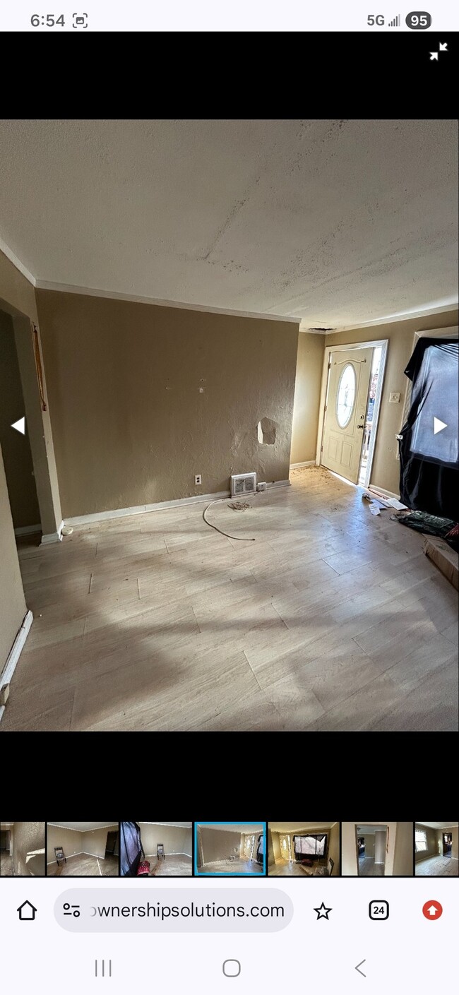 Photo - 6341 Sherry Ave