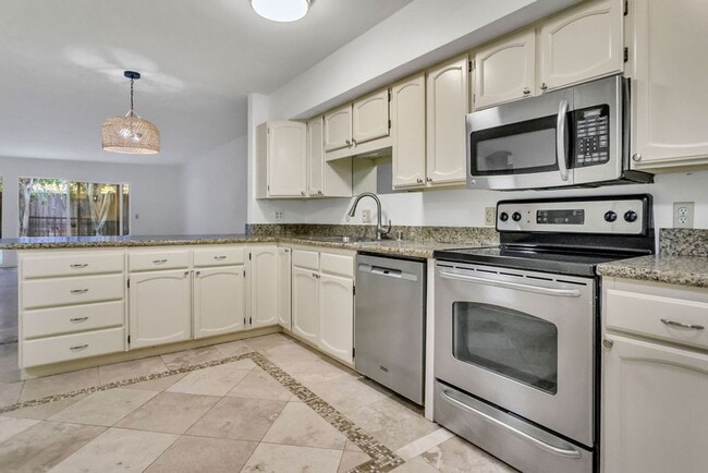 Photo - 2600 Torrey Pines Rd Unit 2600 B-18