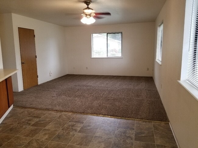 Photo - 1685 Cloverlawn Dr