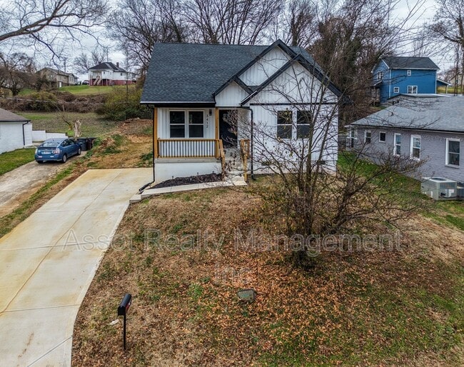 Photo - 3412 Ashland Ave