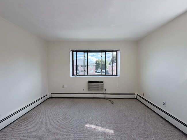 192 Salem St Unit 9