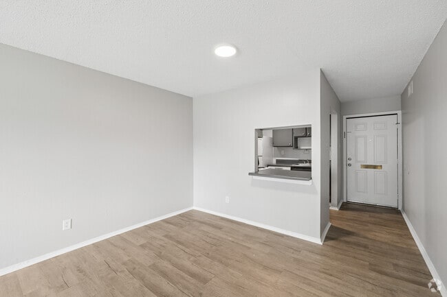 Unit 1 - 2BR, 1BA - 950SF - Dining Room - Shell Pointe Apartments