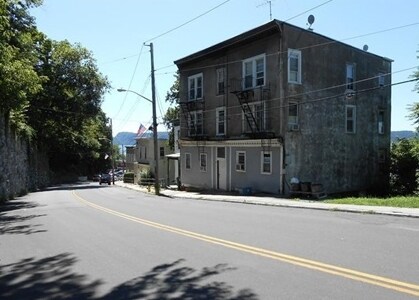 Photo - 29 Secor Rd Apartments