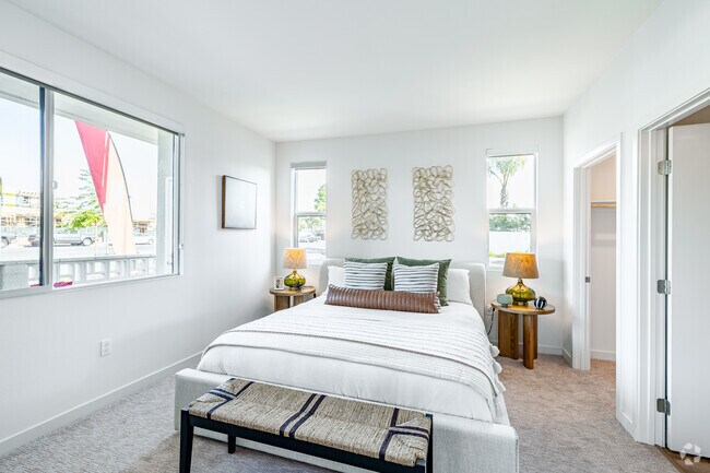 2BR, 2BA - 1,027SF - Primary Bedroom