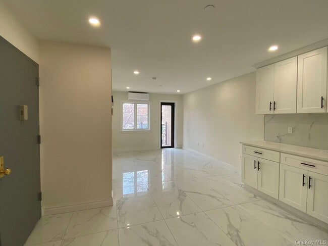 Photo - 140-05 32nd Ave Unidad 2