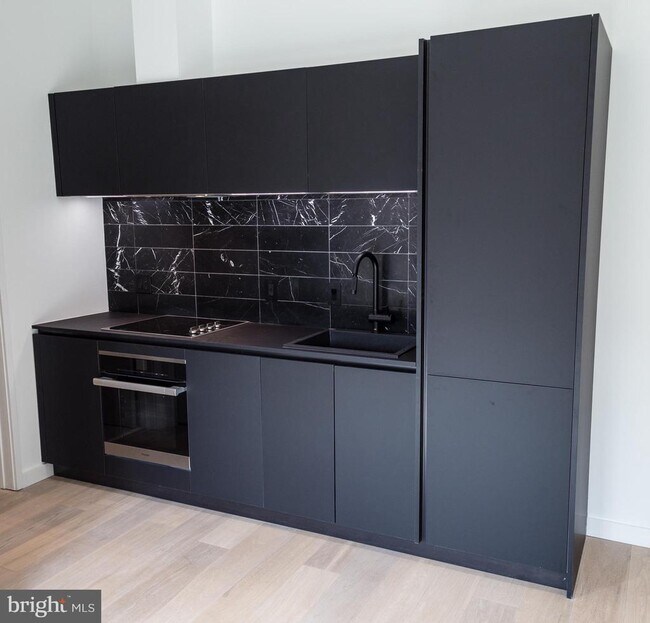 Photo - 1443 Euclid St NW Unit 5