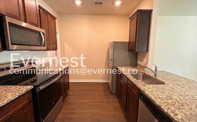 Photo - 6288 Rainbow Row