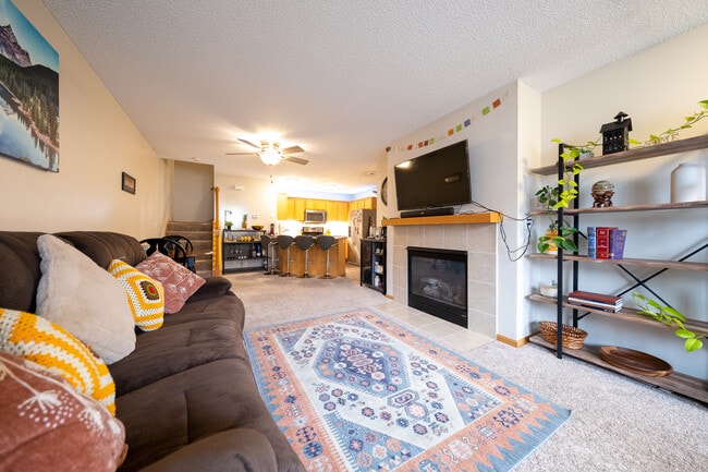 Photo - 17526 Gillette Way