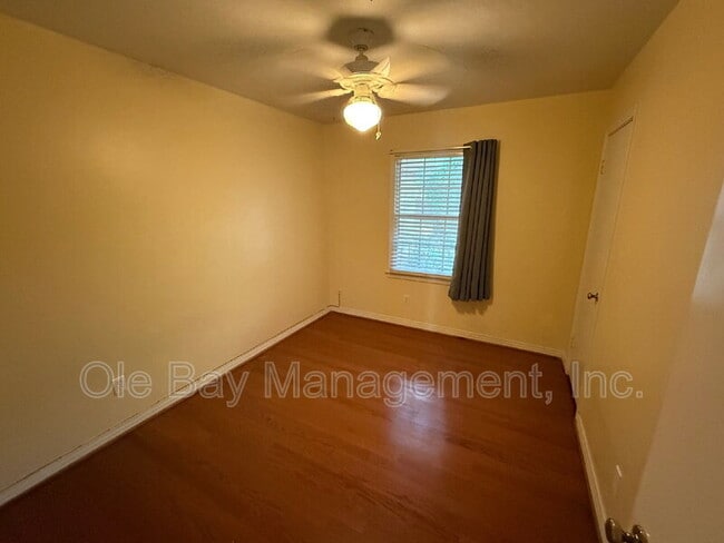 Photo - 702 Ynestra Dr