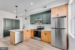 Photo - 1221 W Lehigh Ave