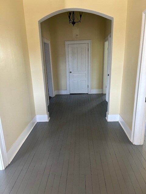 Photo - 417 Clark St