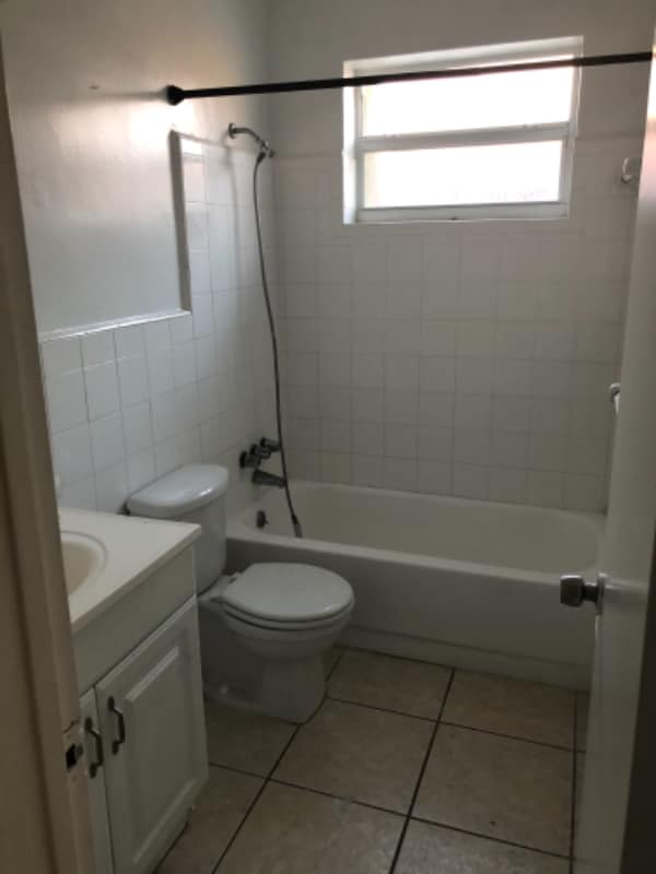 Photo - 2232 NE 171 St