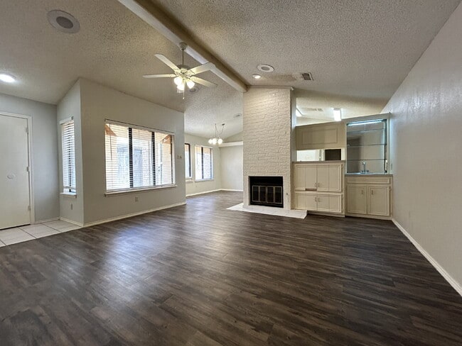 Photo - Beautiful Town home in upscale area