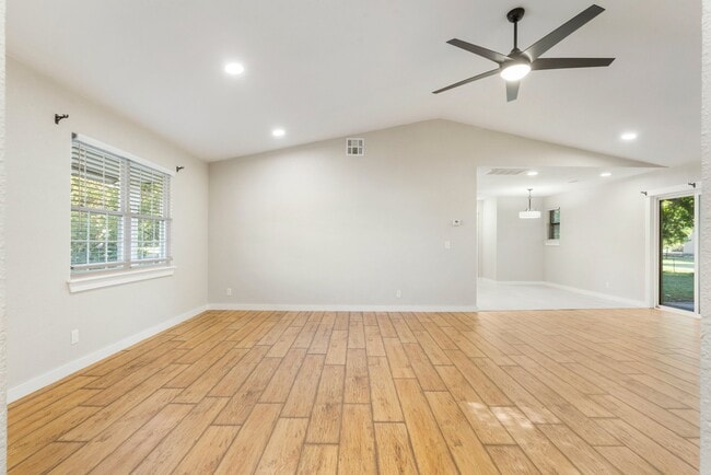 Photo - 1811 S 148th W Ave