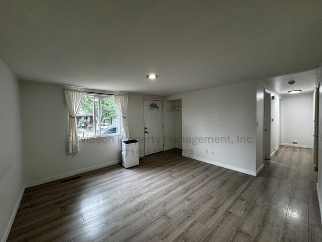 Photo - Cozy and Updated 3 Bedroom House in Stratm...