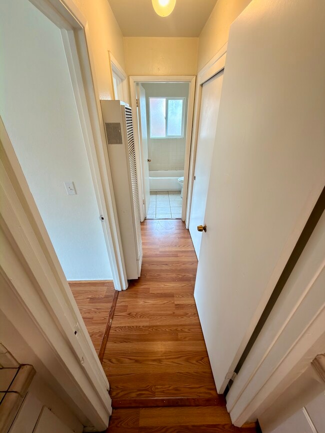 Photo - 1034 W Iowa Ave Unit Sunnyvale apartment