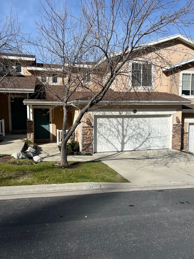 Photo - 1376 Alpine Way Townhome