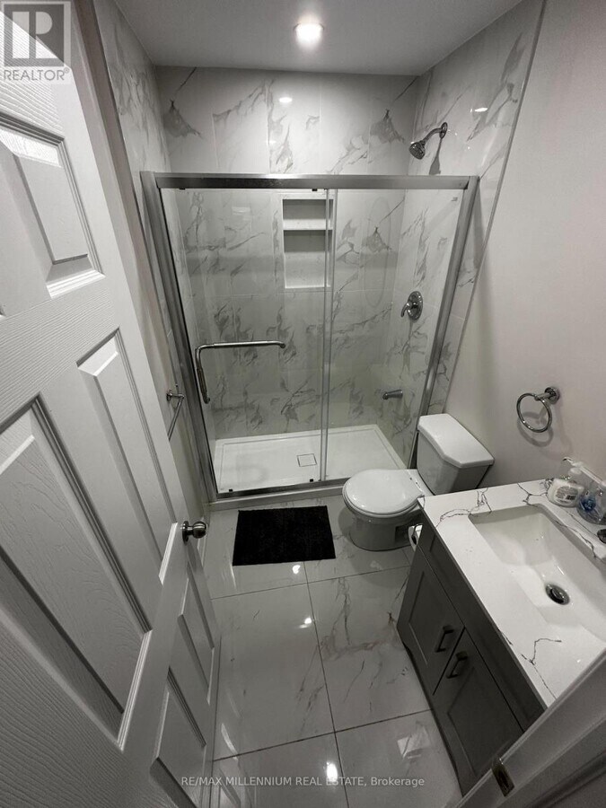 Photo - 25 Howard St