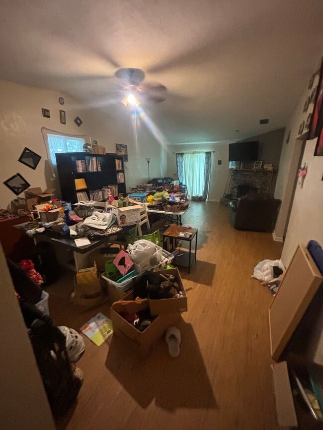 Photo - Spacious 2 bedroom!