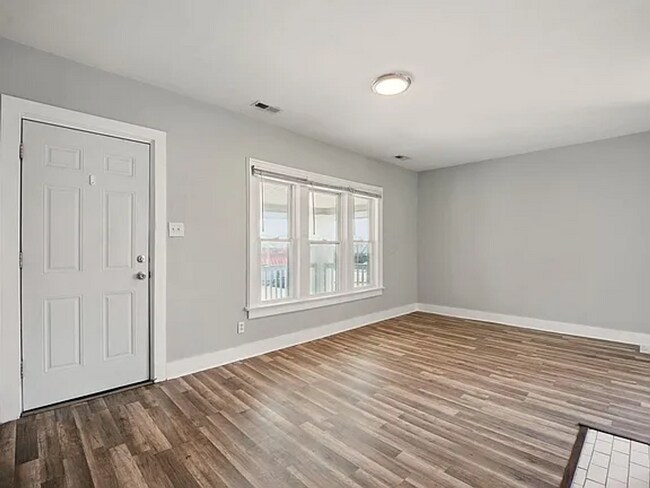 Photo - 831-833 Lilley Ave Unit 833