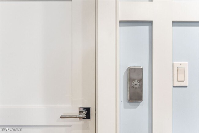 Photo - 481 21st Ave S