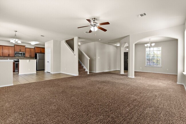 Photo - 1st MONTH FREE RENT!!