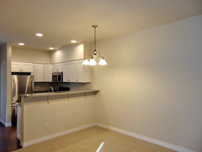 Photo - 1800 NE 40th St