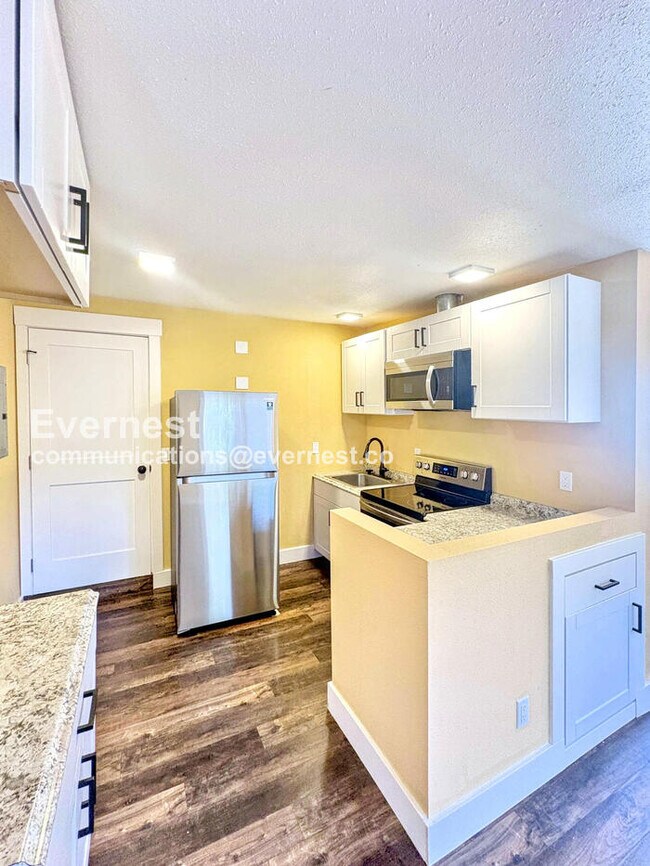Photo - 43404 SE N Bend Way Unidad 1