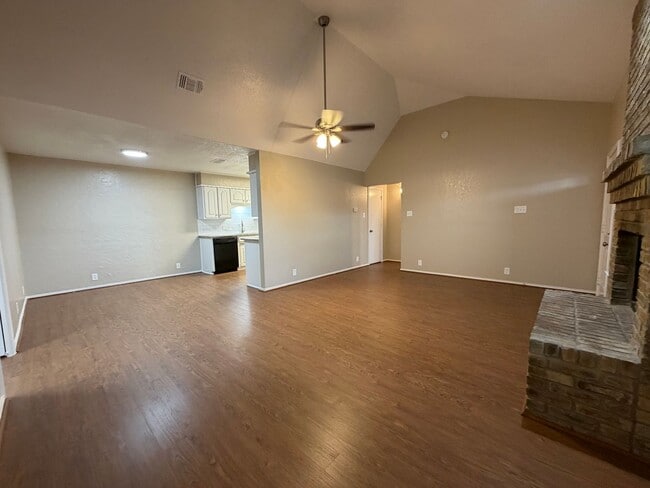Photo - AVAILABLE NOW 2 BEDROOM 2 BATH TOWNHOME IN CLEBURNE