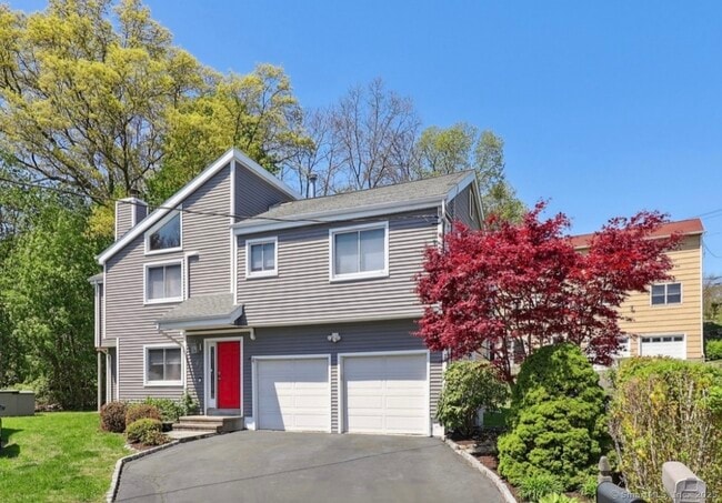 Photo - 46 Fairway Green