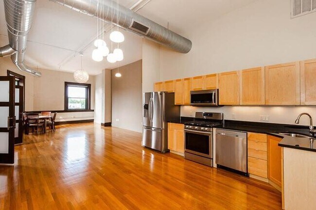 Photo - "Chic 1-Bed Condo in Vibrant Lynn: Modern ... Unit 301