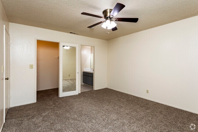Minnewawa Apartments