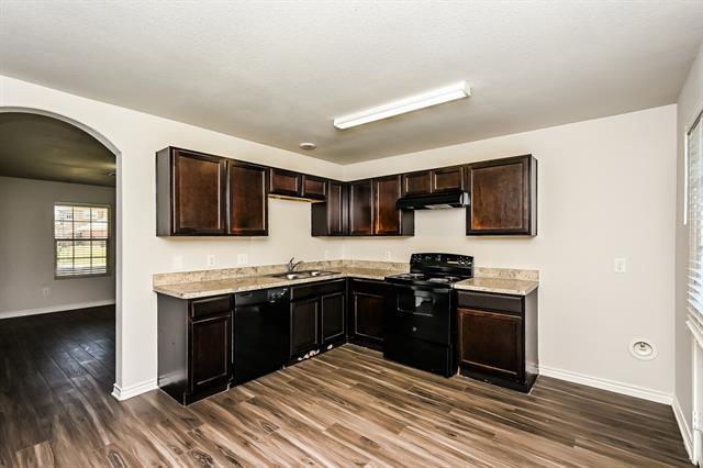 Building Photo - 4200 Summersweet Ln