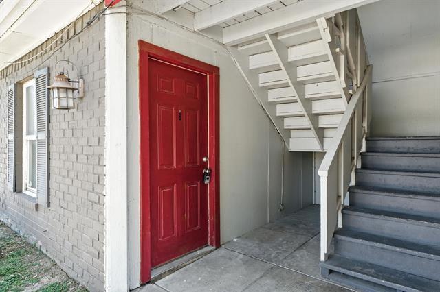 Photo - 202 N Kealy Ave