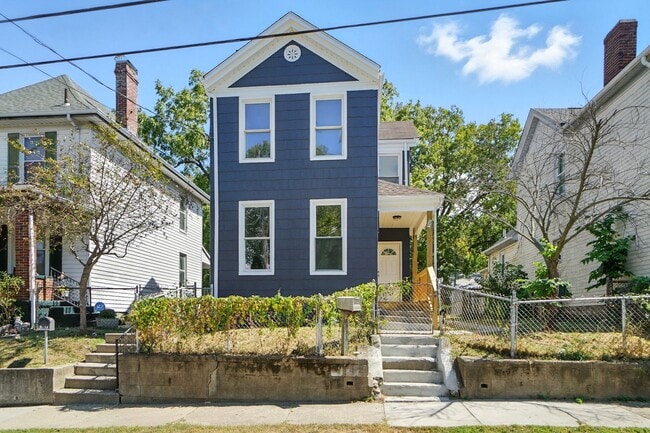 Building Photo - Three Bed in Hamilton! Rental