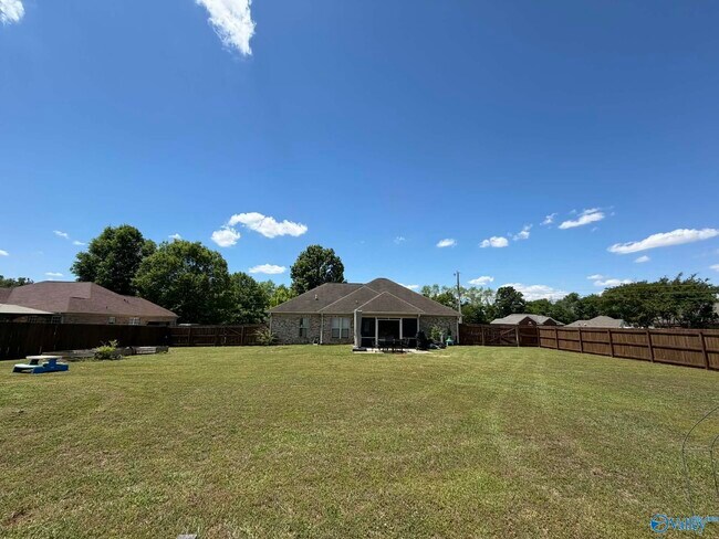 Photo - 100 Louise Taylor Cir