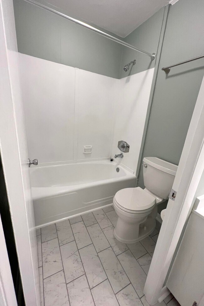 Photo - 750 Northern Ave Unit 4