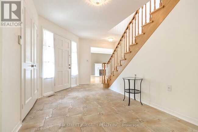 Photo - 70 Mossgrove Trail