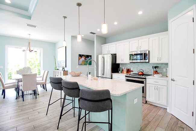 Photo - Harborside Residences Luxury Rental Community