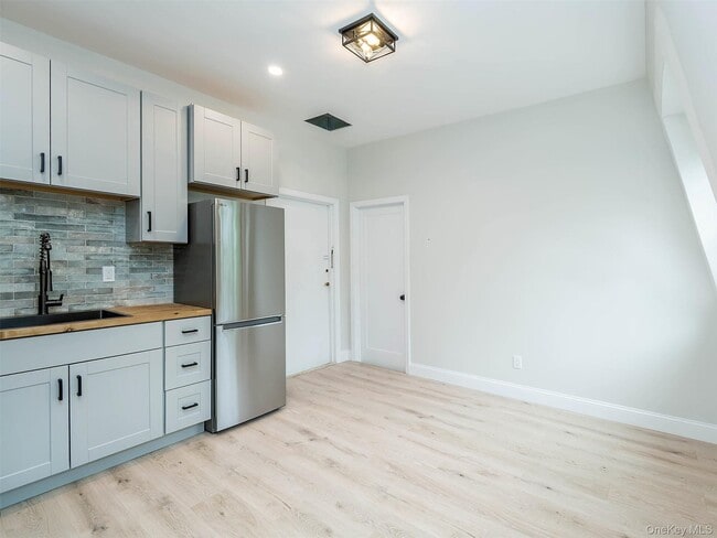 Photo - 316-324-324 Sea Cliff Ave Unit 3rd Floor