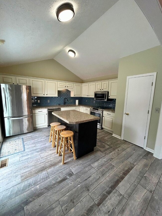 Photo - 5310 S 78th St