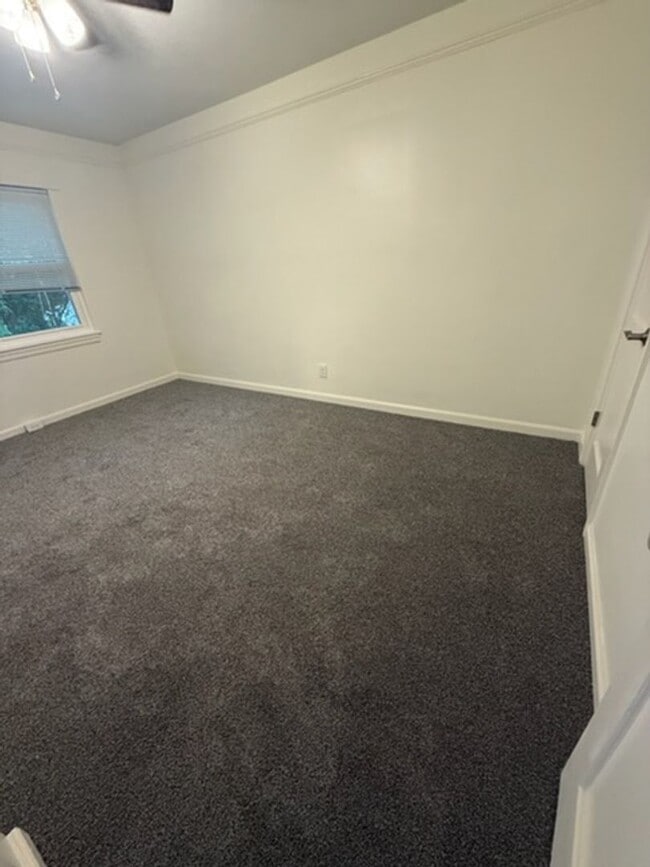 Photo - ST FRANCIS AVENUE 4308/4310 Unit 4310