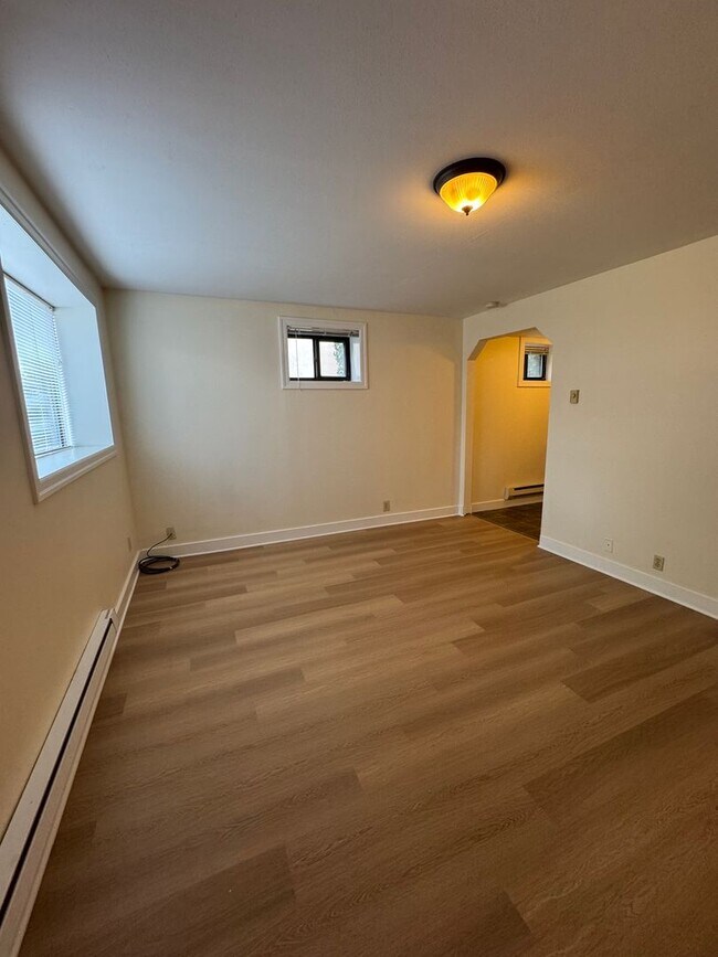 Photo - Stanford Arms Apartments