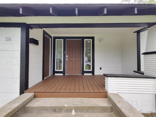 Photo - 326 W Rainey St House